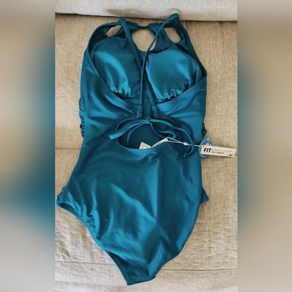 Sooo cute! Medium Teal one peice CUPSHE bathing suit ๐ - Picture 2 of 2